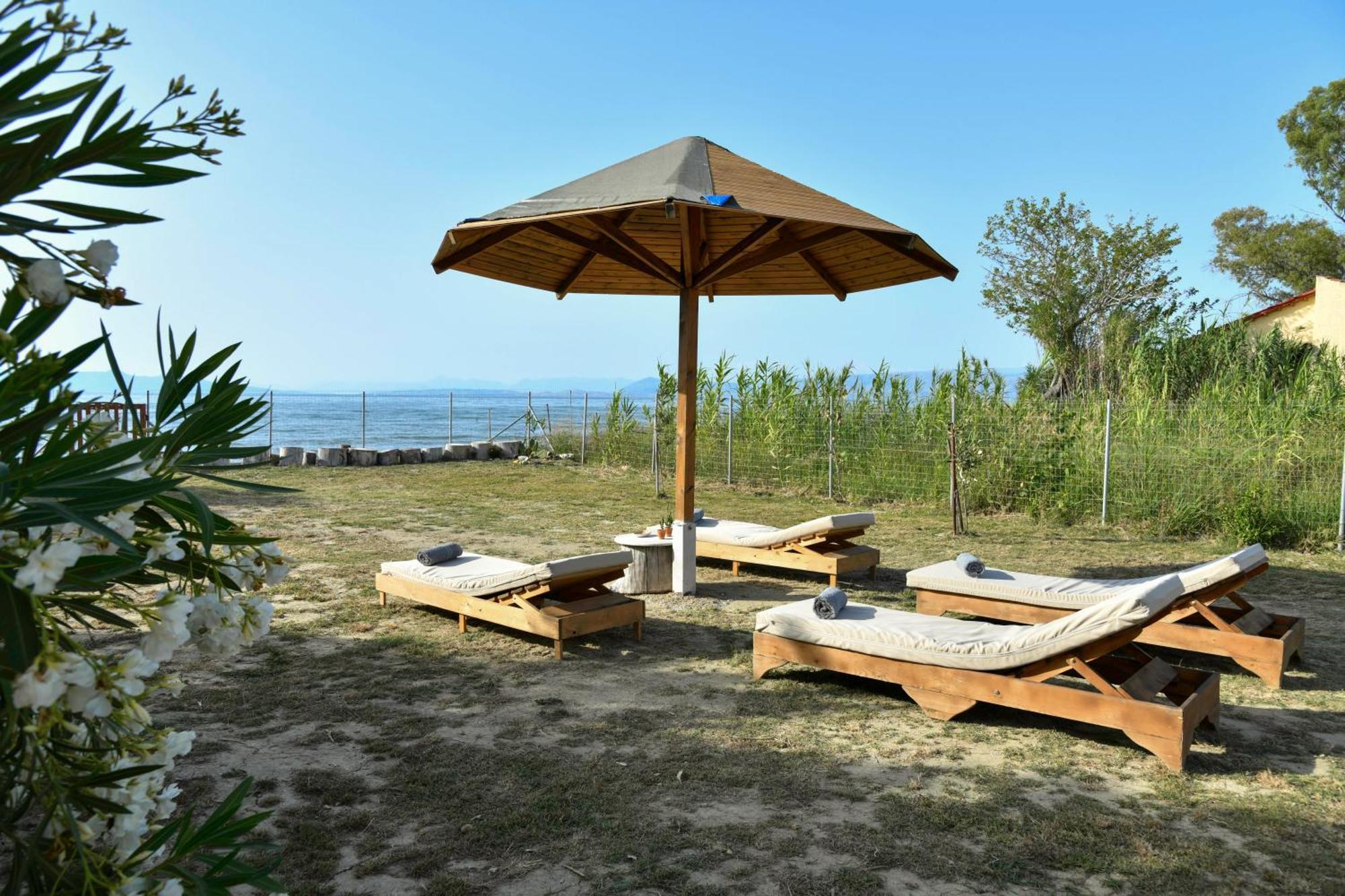 Vasilikis Sea House Villa Lefkimmi  Exterior photo