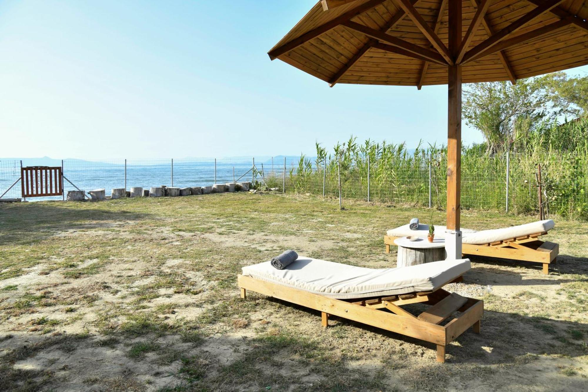 Vasilikis Sea House Villa Lefkimmi  Exterior photo
